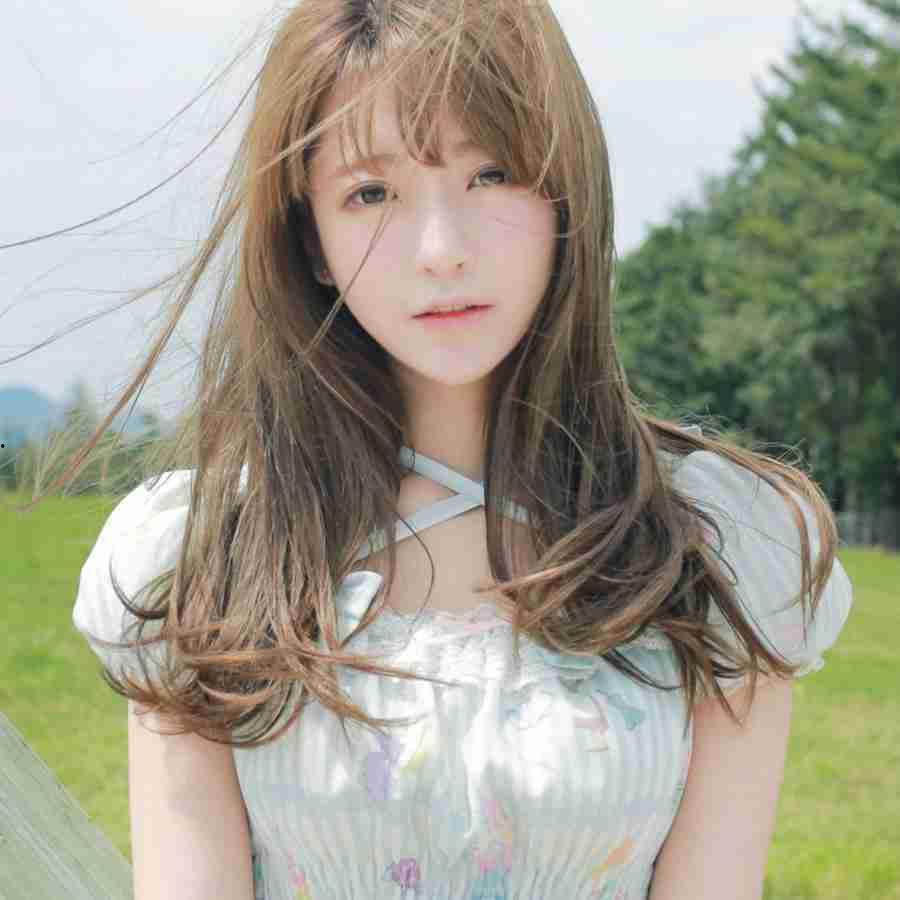 女生发吃瓜的暗示含义,女生“吃瓜”背后的趣味与心理